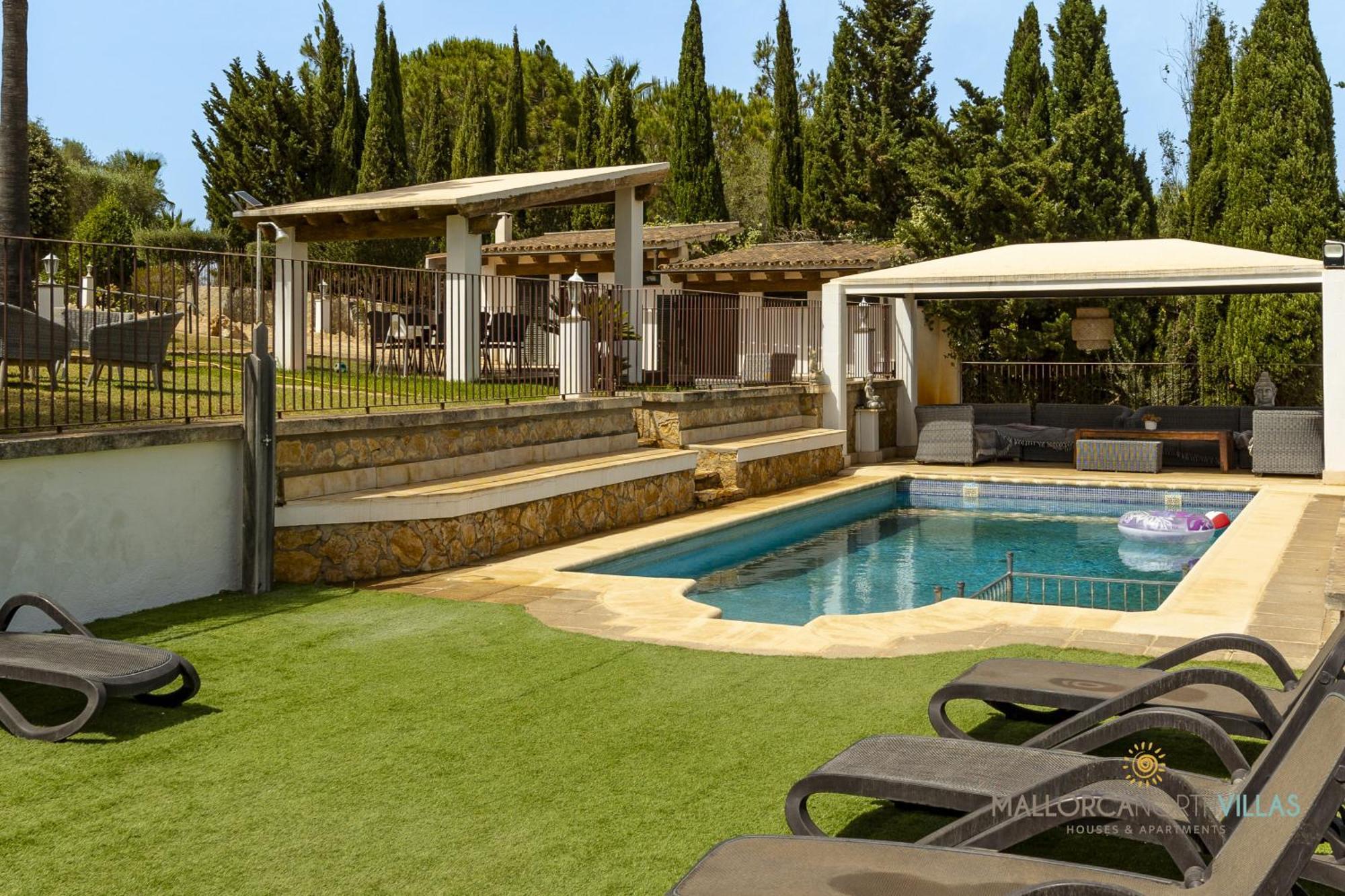 Alejandra Villa Alcudia (Mallorca)